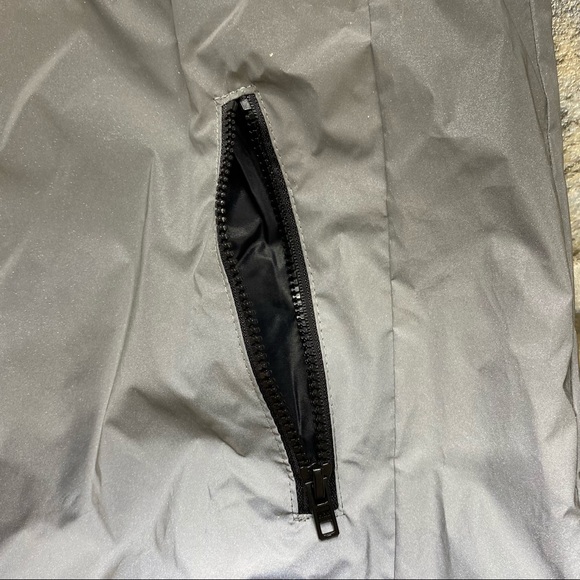 PINK Victoria’s Secret Limited Release 002 Reflective Hooded Jacket - Picture 8 of 12